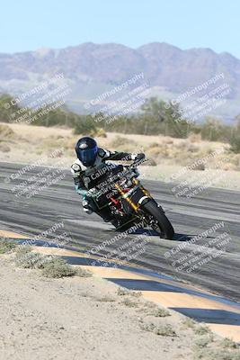 media/Dec-04-2025-Racers Edge (Thu) [[5ebc9f124d]]/3-B Group/3-Session 2 (Turn 7 Inside)/